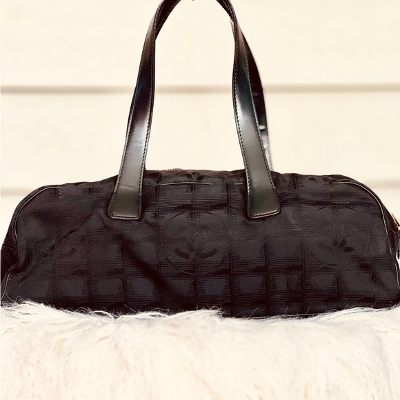 Chanel travel line bowler bag fixed price - Picture 11 of 12